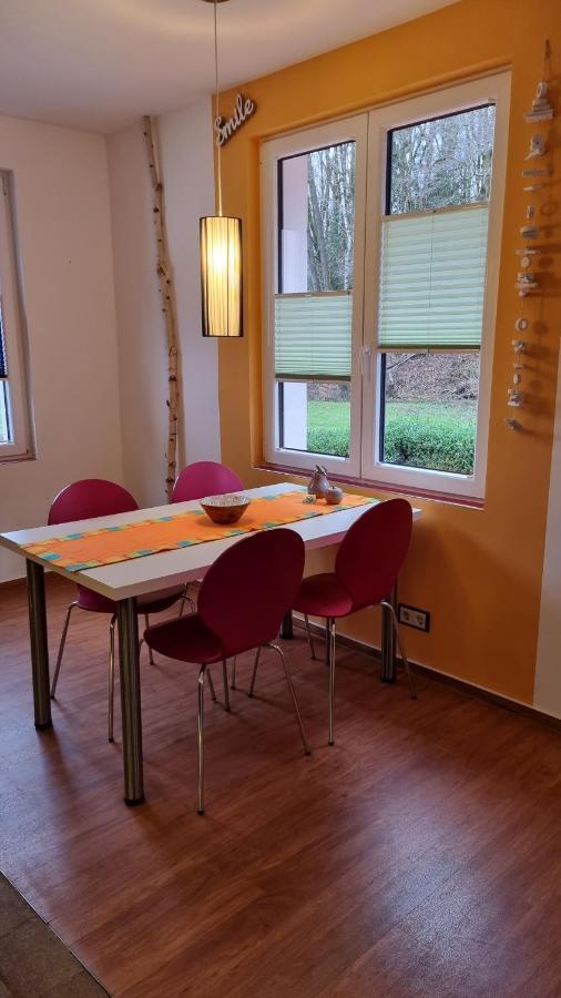 Ferienhaus Rehblick - Direkt In Der Natur, Mit Lesezimmer Und Zwei Terrassen Friedrichroda Exterior foto