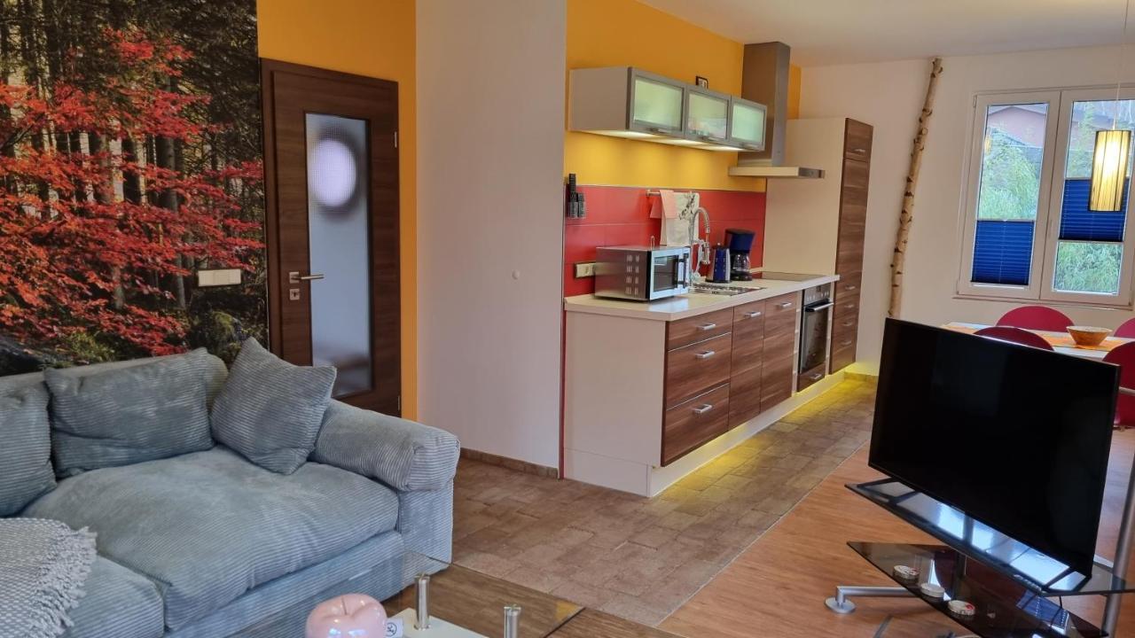 Ferienhaus Rehblick - Direkt In Der Natur, Mit Lesezimmer Und Zwei Terrassen Friedrichroda Exterior foto