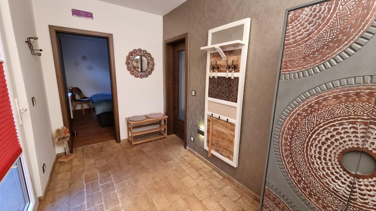 Ferienhaus Rehblick - Direkt In Der Natur, Mit Lesezimmer Und Zwei Terrassen Friedrichroda Exterior foto